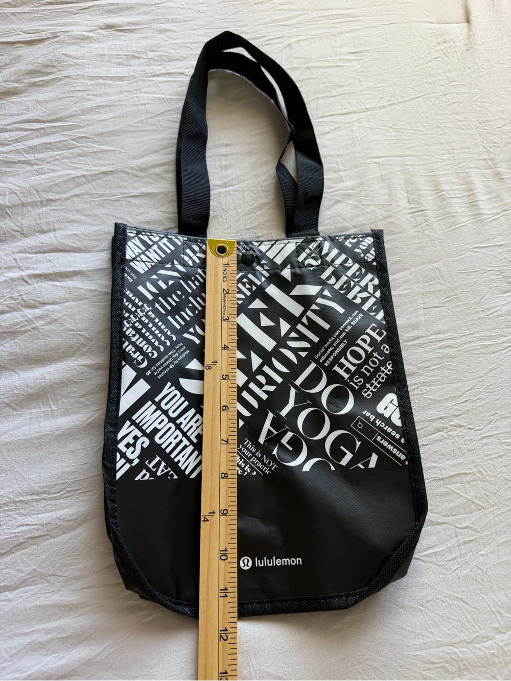 Lululemon Black & White Tote shopping bag - Picture 7 of 7